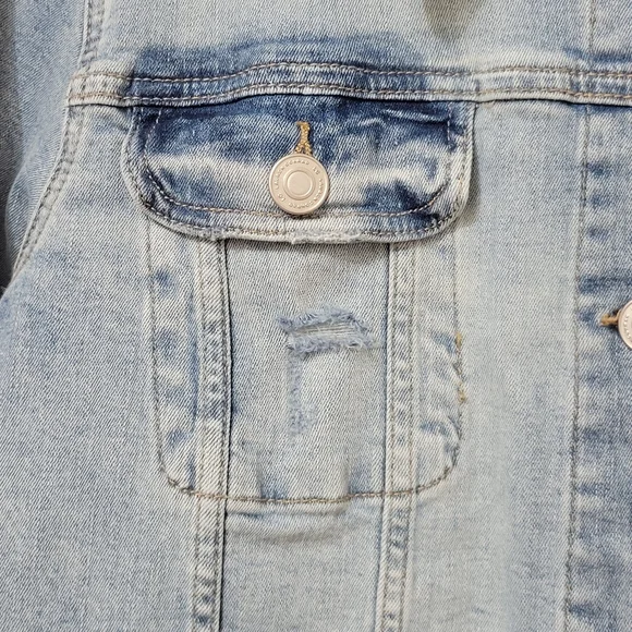 LC Lauren Conrad New Core Denim Jacket - Picture 7 of 13